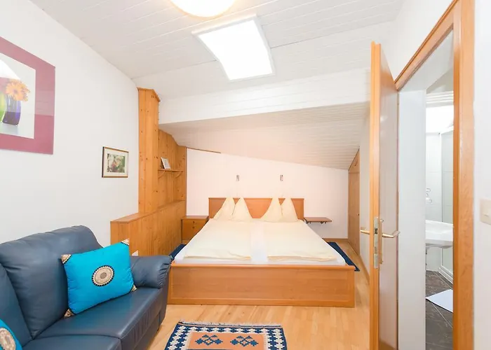 Tritscher בית הארחה 3*